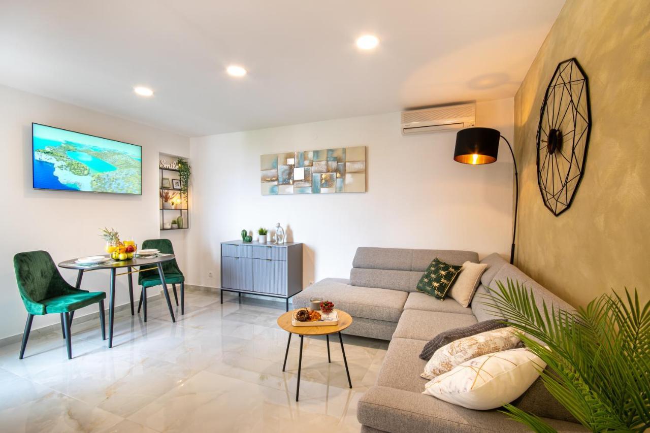 Apartments Klement ברלה מראה חיצוני תמונה