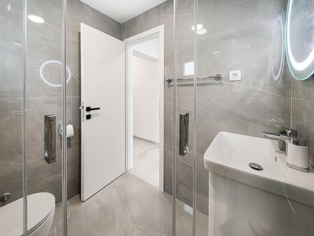 Apartments Klement ברלה מראה חיצוני תמונה