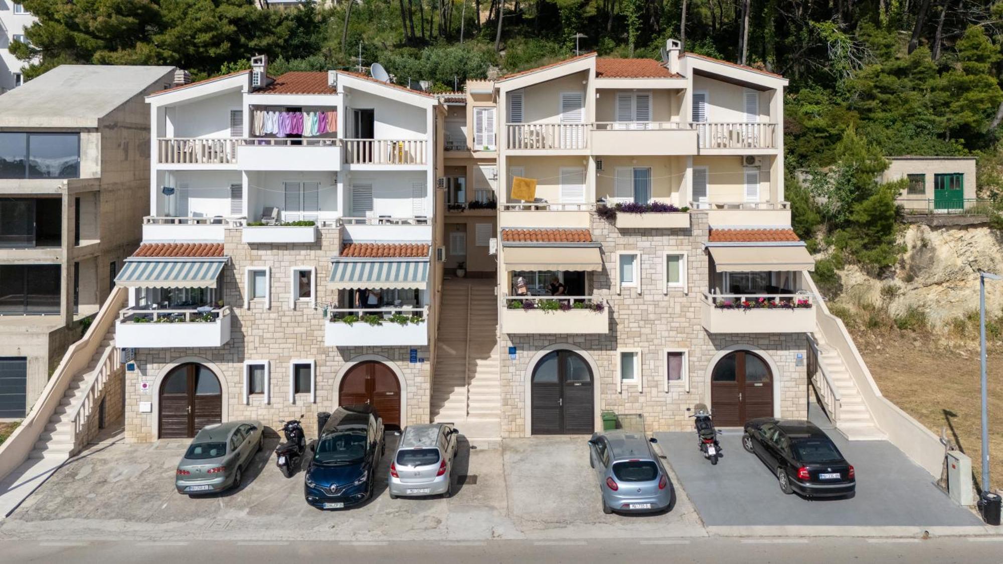Apartments Klement ברלה מראה חיצוני תמונה
